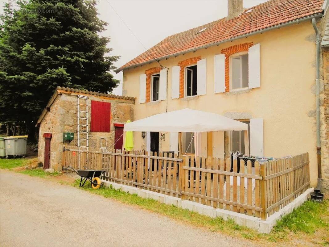 Maison à AUZANCES
