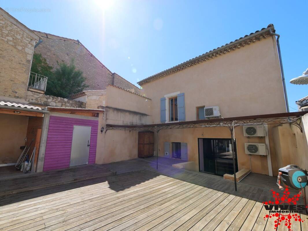 Maison à CAPESTANG
