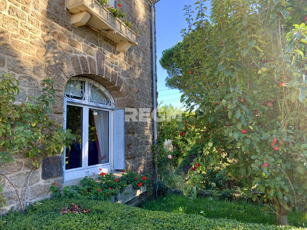 Maison à SAINT-MELOIR-DES-ONDES