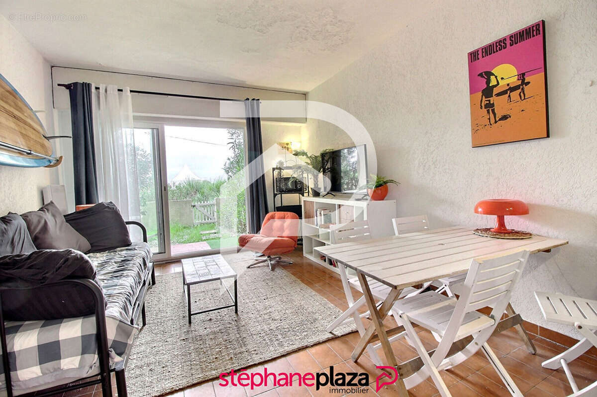 Appartement à HYERES