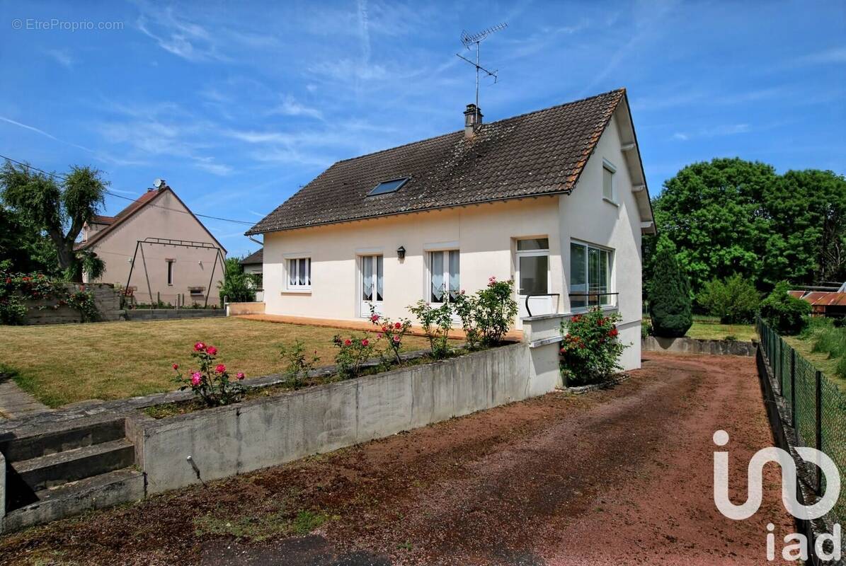 Photo 1 - Maison à BLENEAU