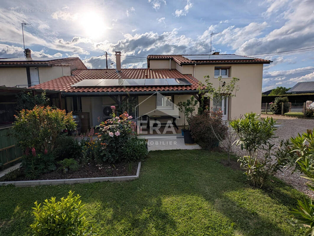 Maison à MONTPON-MENESTEROL