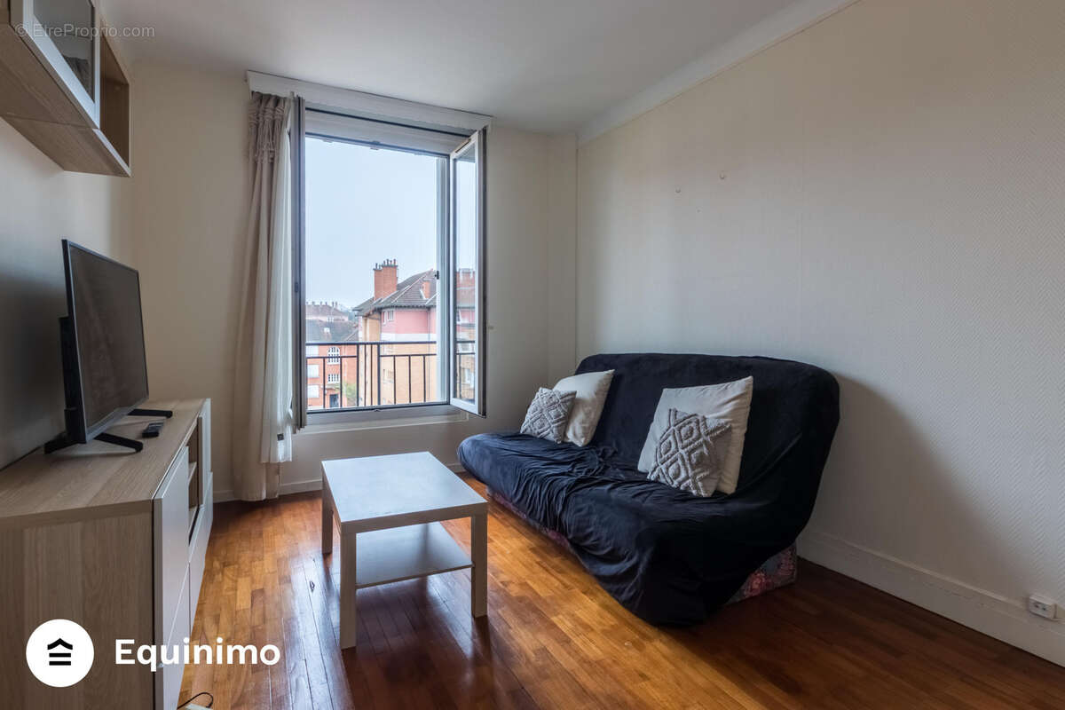 Appartement à SURESNES