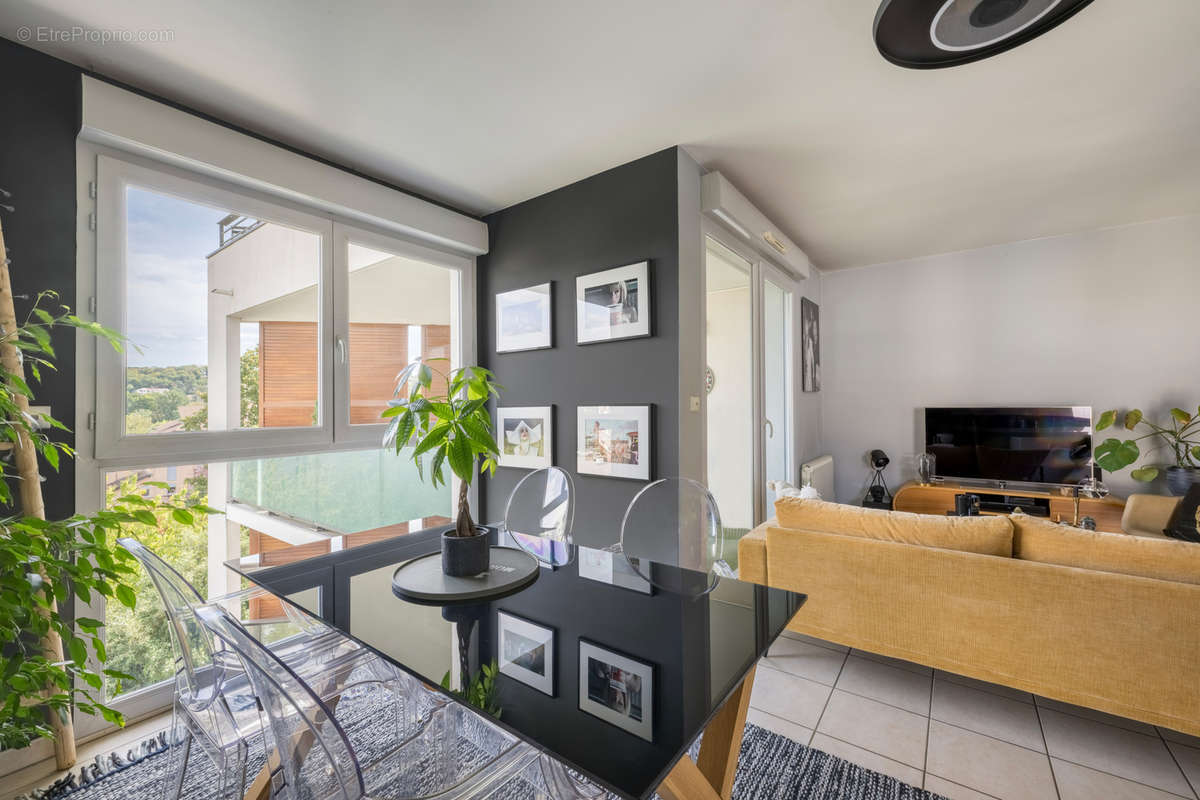 Appartement à TASSIN-LA-DEMI-LUNE