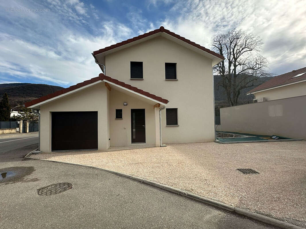 Maison à VIF