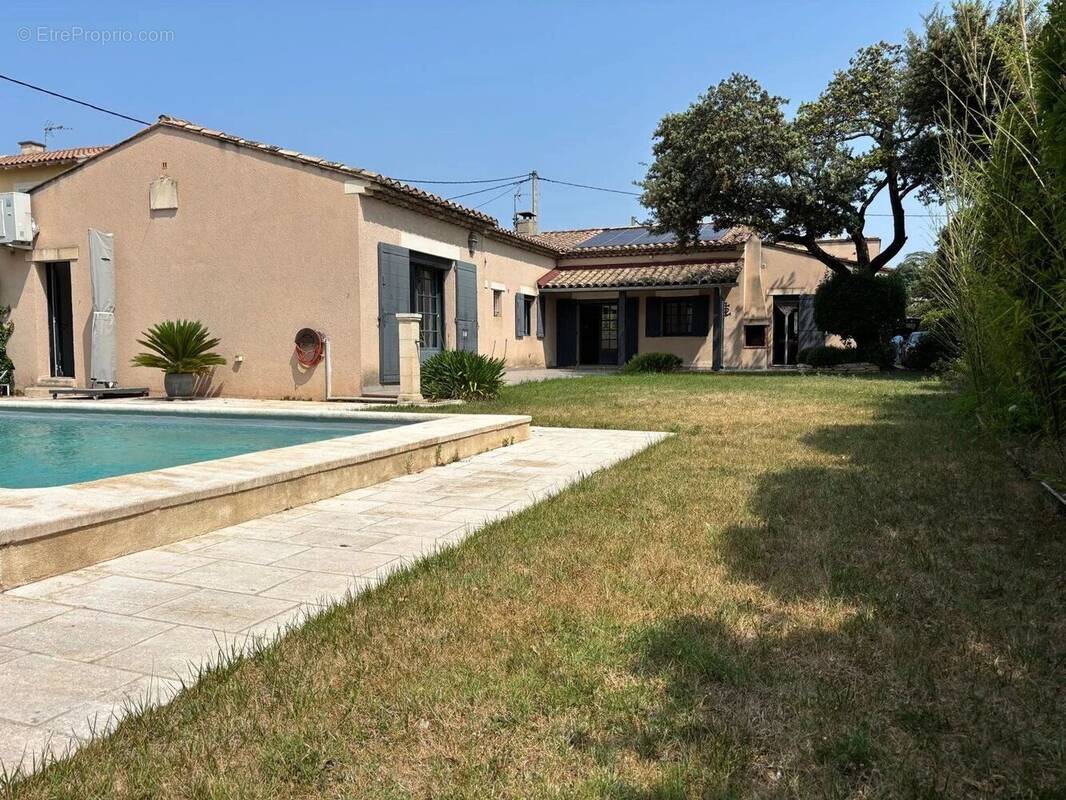 Maison à VILLENEUVE-LES-AVIGNON