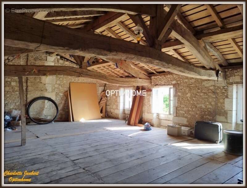 Maison à CHALAIS