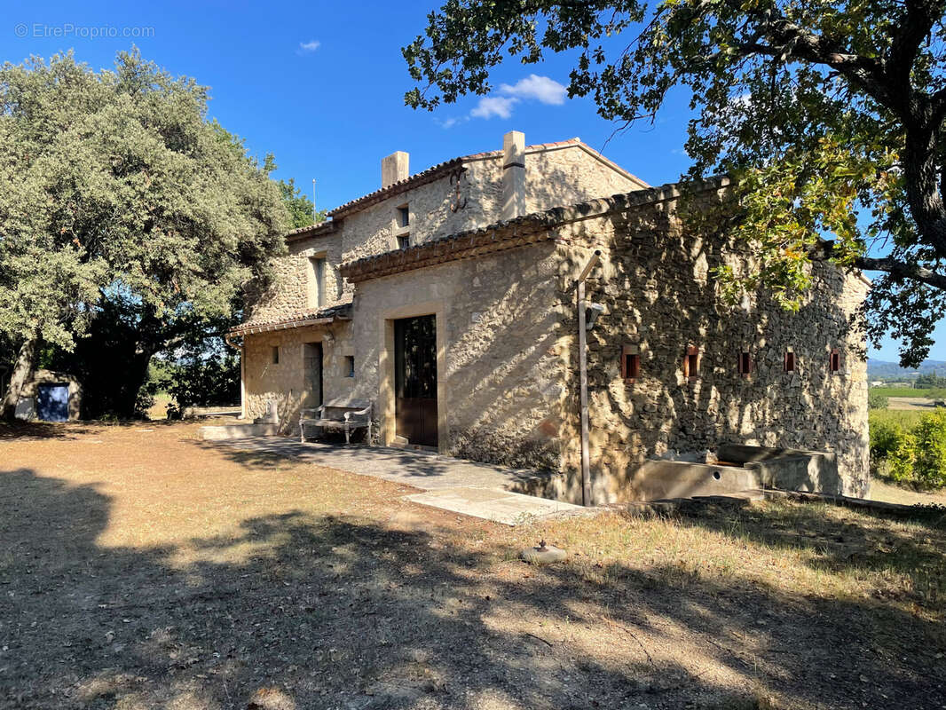 Maison à CUCURON