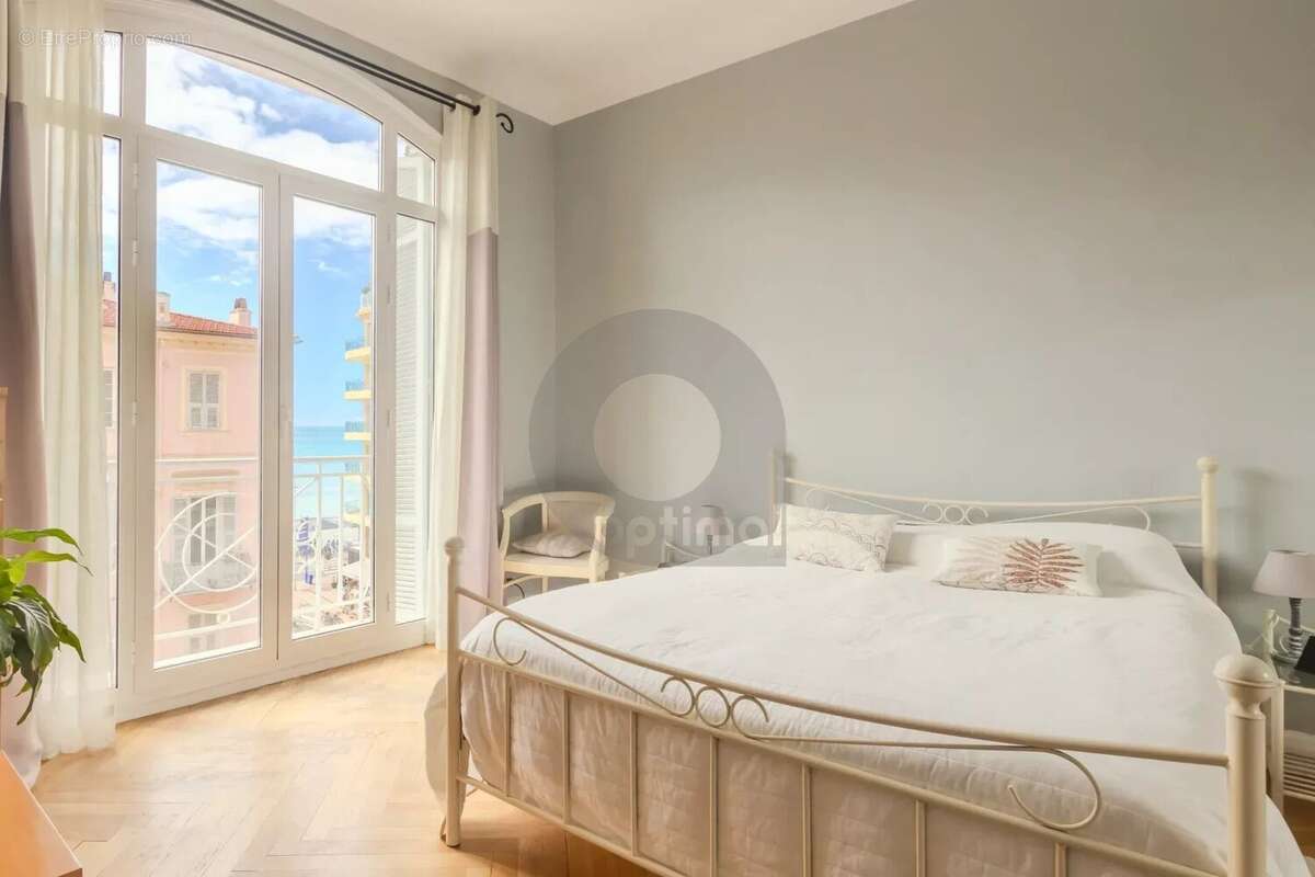 Appartement à MENTON