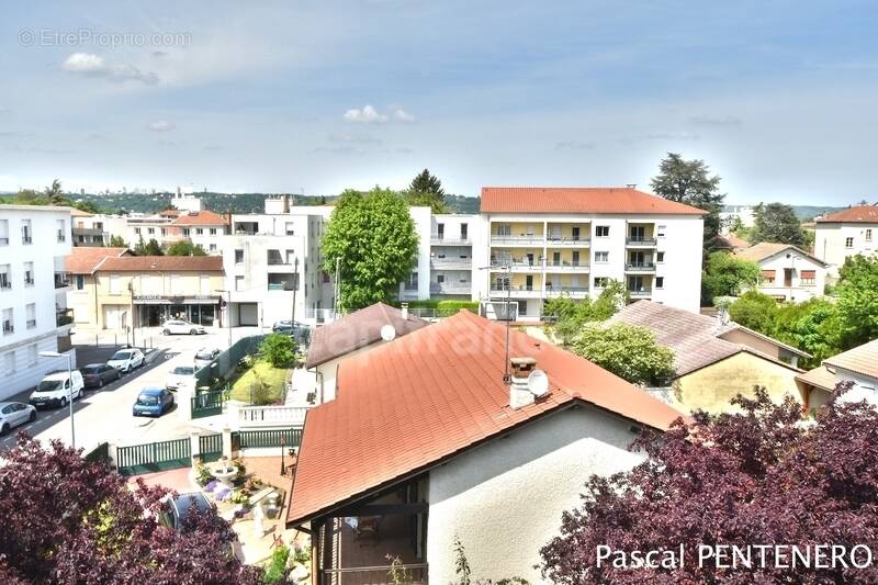 Appartement à VAULX-EN-VELIN