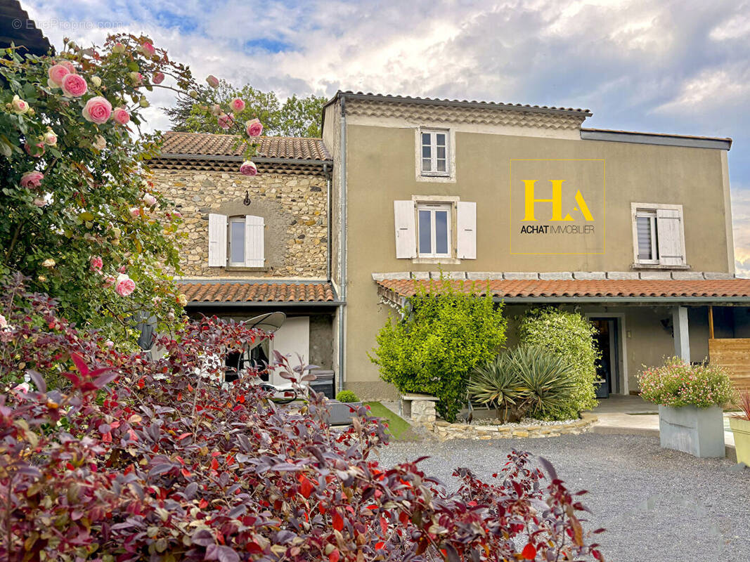 Maison à MONTELIMAR
