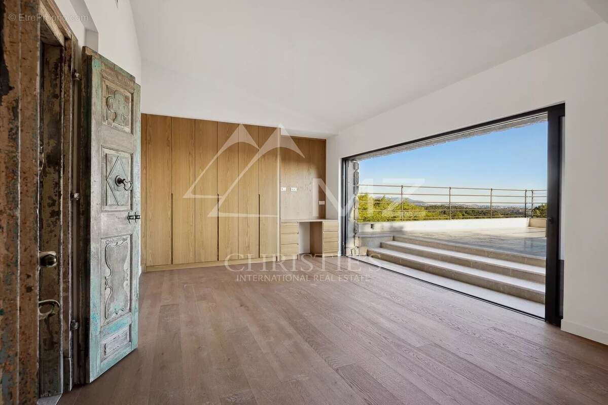 Maison à LA COLLE-SUR-LOUP