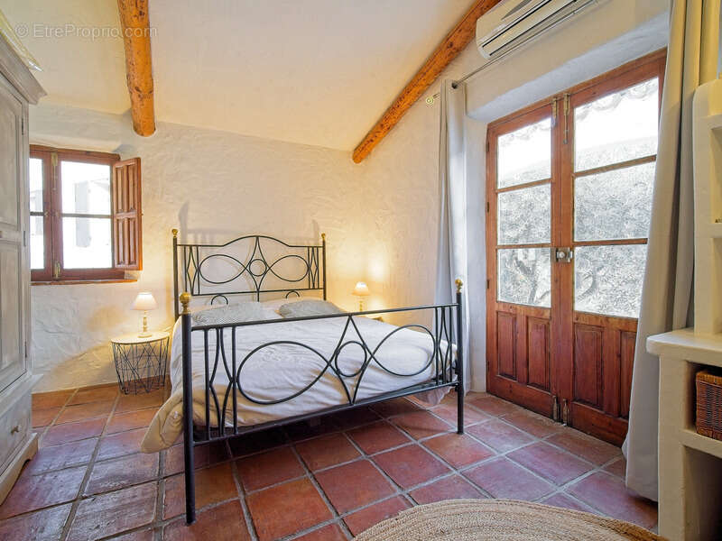 Maison à FONTAINE-DE-VAUCLUSE
