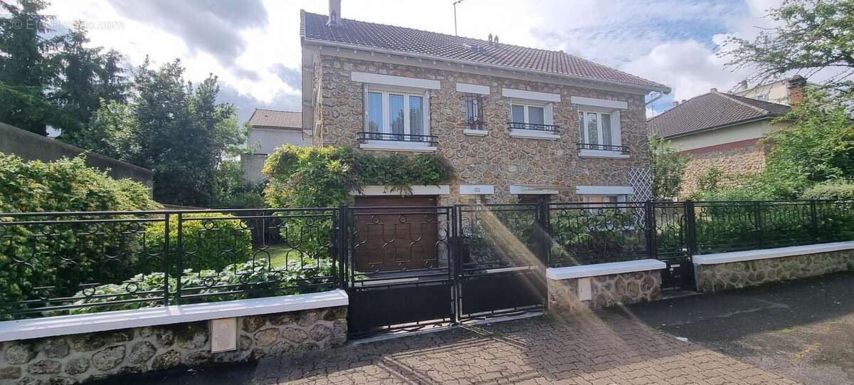 Maison à CHELLES