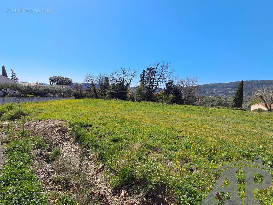 Terrain à DRAGUIGNAN