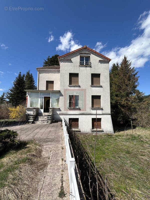 Maison à LANGOGNE