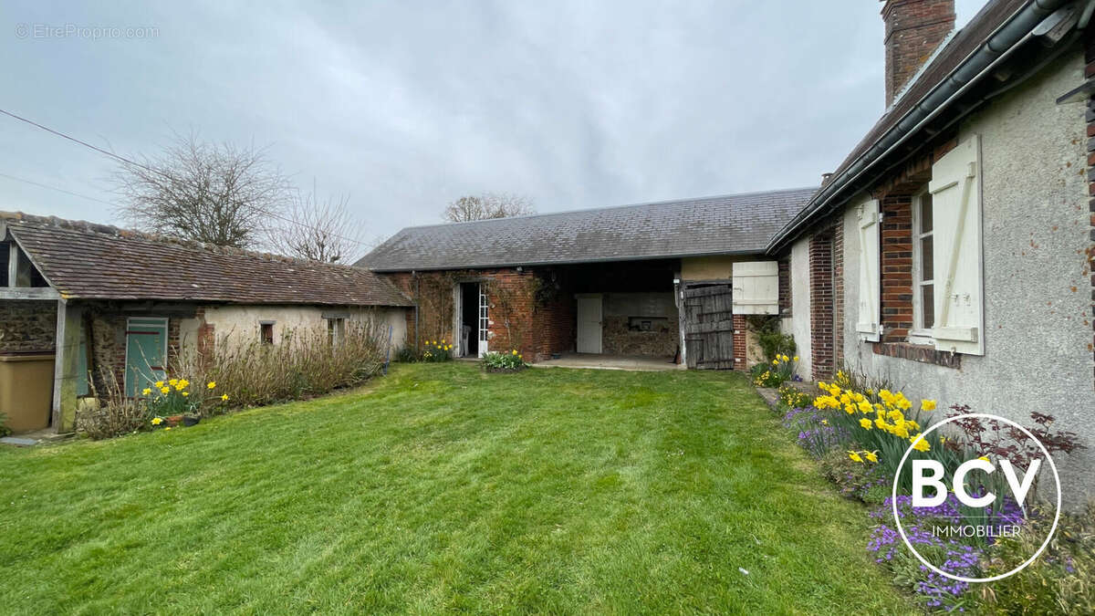 Maison à CHATEAUNEUF-EN-THYMERAIS