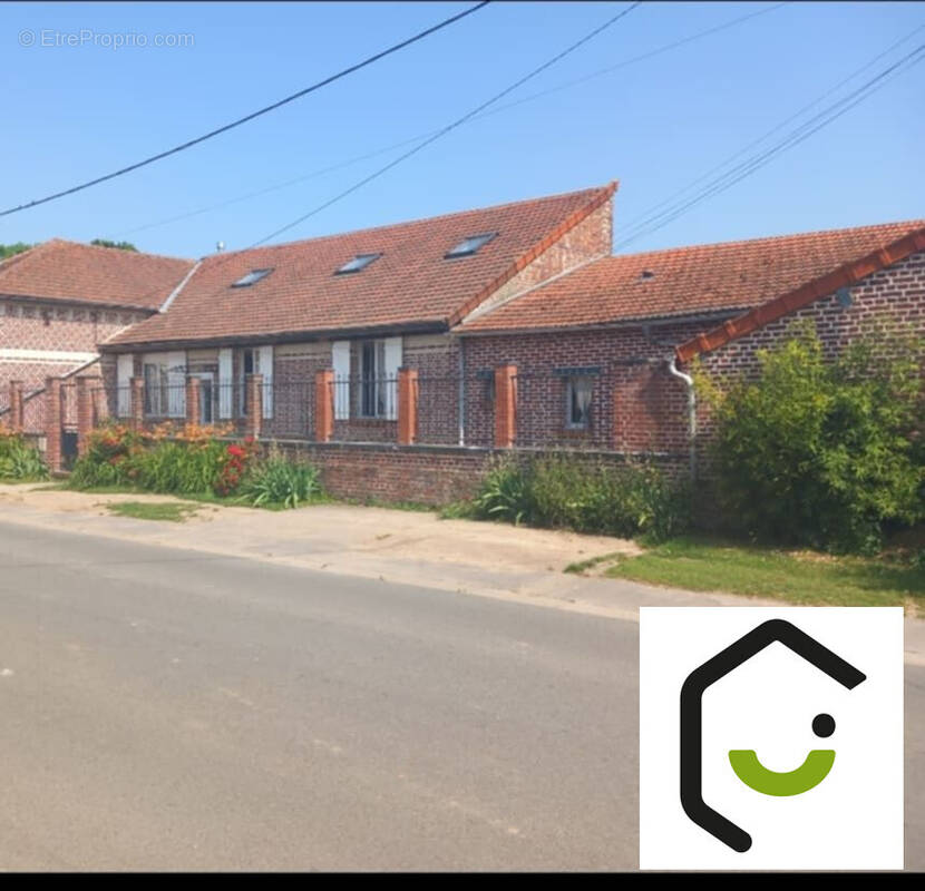 Maison à COURCELLES-EPAYELLES