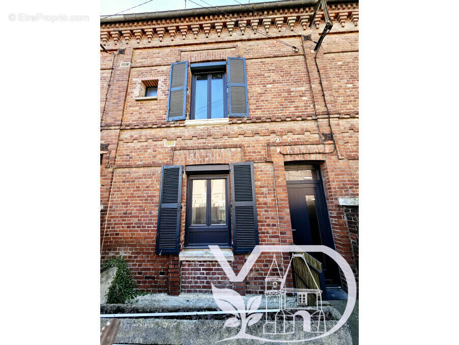Maison à BRESLES