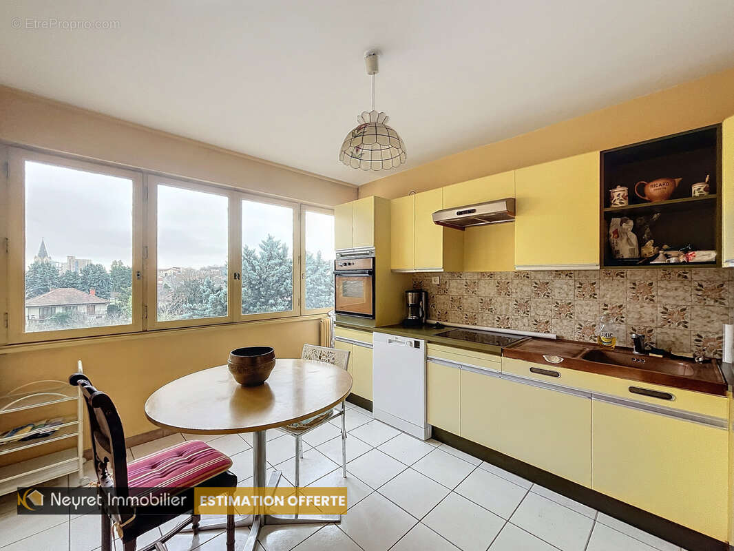 Appartement à OULLINS