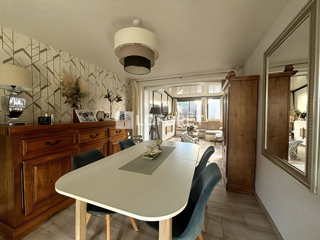 Appartement à PEROLS