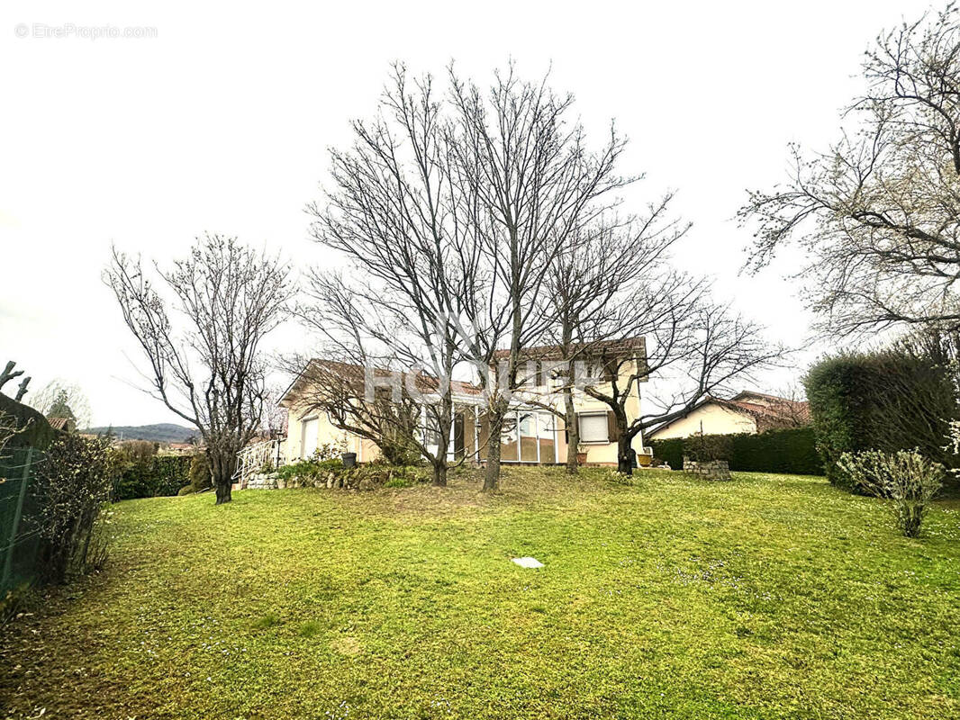 Maison à MESSIMY
