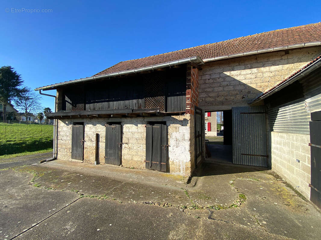 Maison à SEVIGNACQ