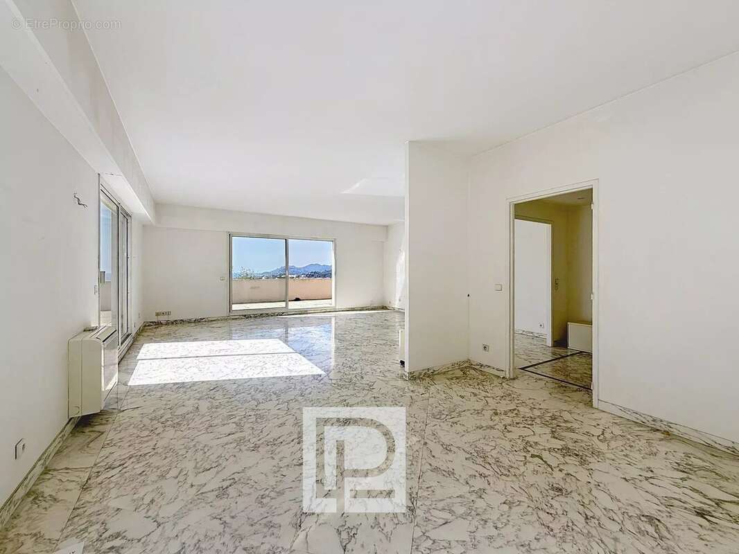 Appartement à LE CANNET