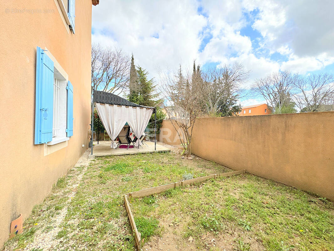 Appartement à PERTUIS