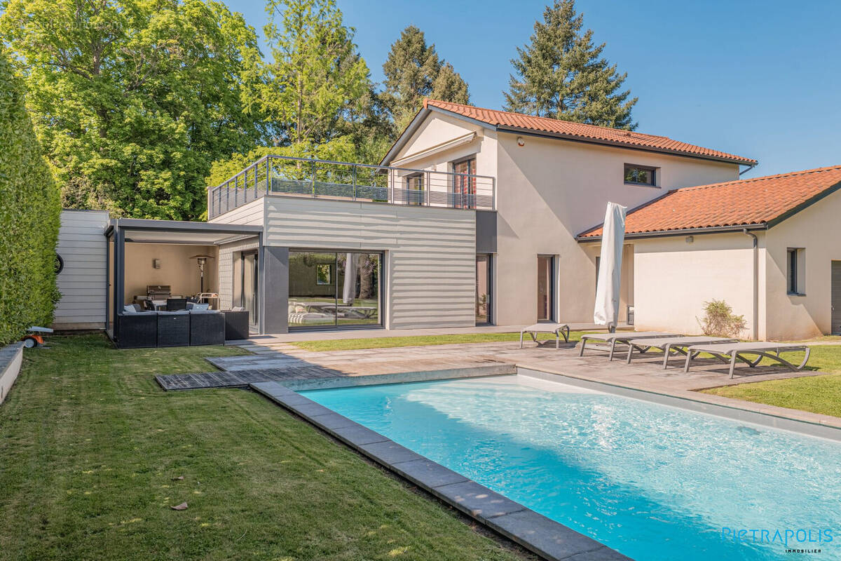 Maison à CHAZAY-D&#039;AZERGUES