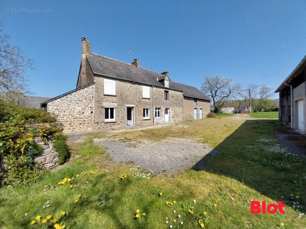 Maison à MINIAC-MORVAN