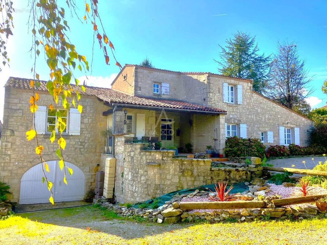Maison à ROUILLAC
