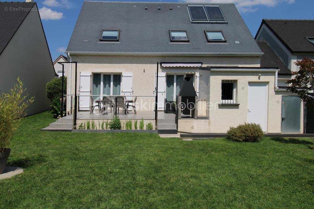 Maison à GRISY-SUISNES
