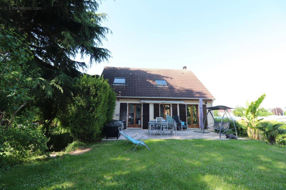 Maison à MONTLHERY