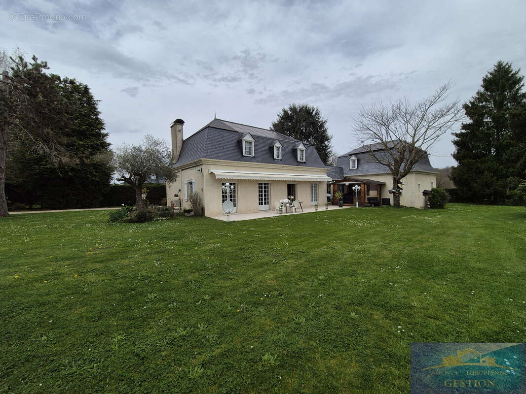 Maison à BARZUN
