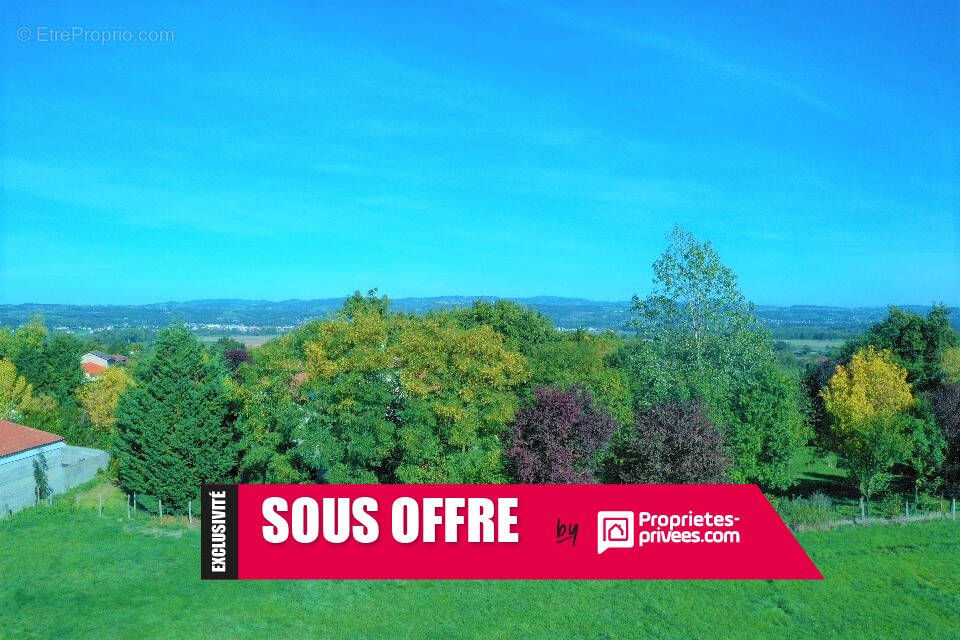 Terrain à BALBIGNY