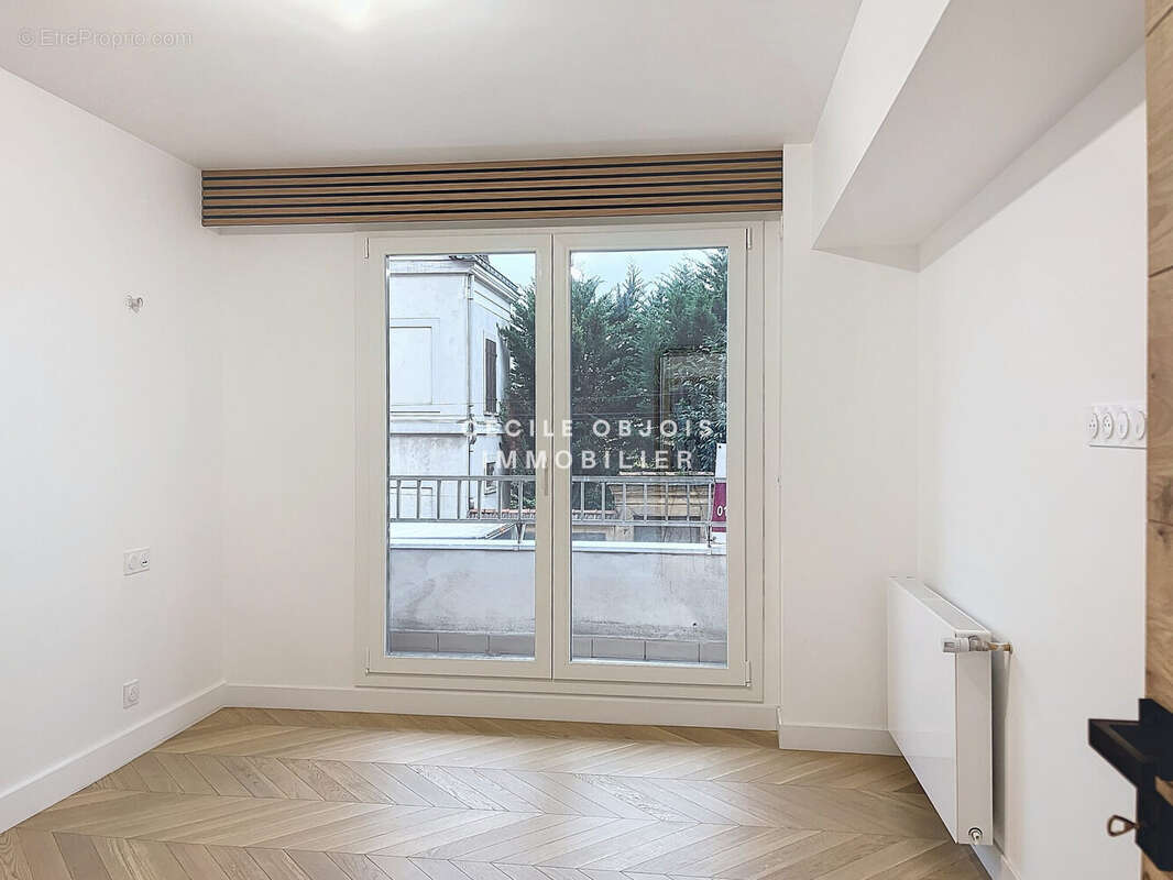 Appartement à SAINT-MAUR-DES-FOSSES