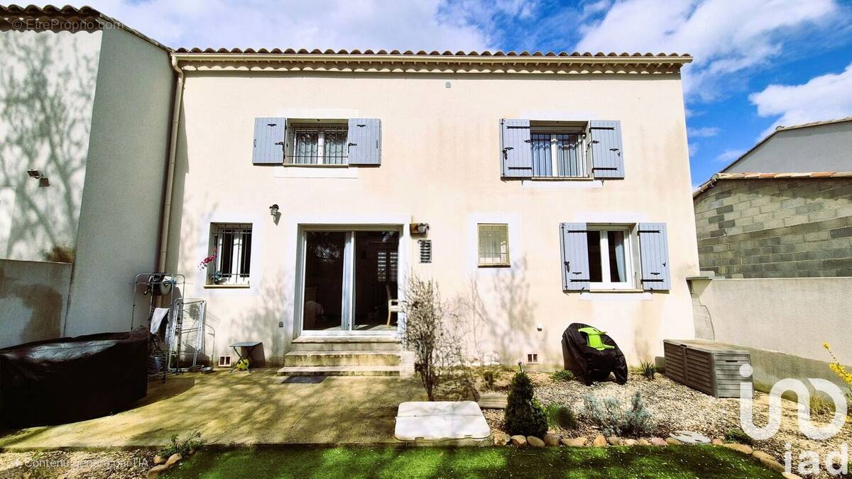 Photo 1 - Maison à SAINT-SATURNIN-LES-AVIGNON