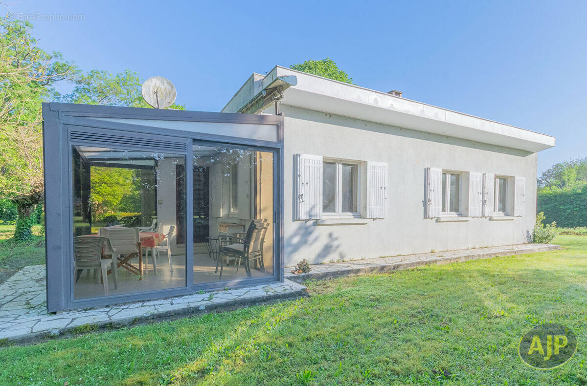 Maison à SAINTE-EULALIE