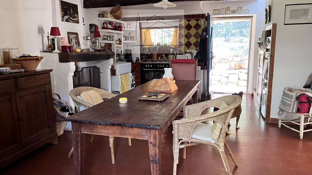 Maison à FAYENCE