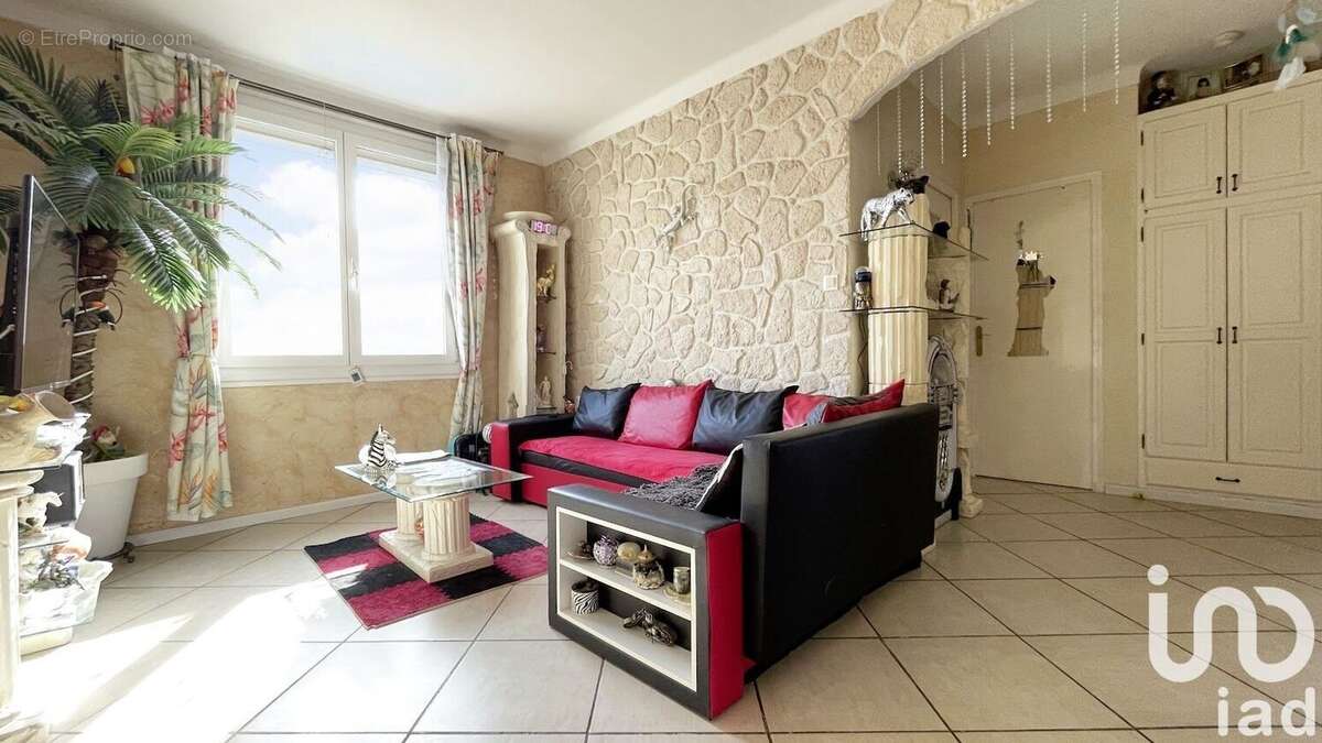 Photo 3 - Appartement à PORT-DE-BOUC