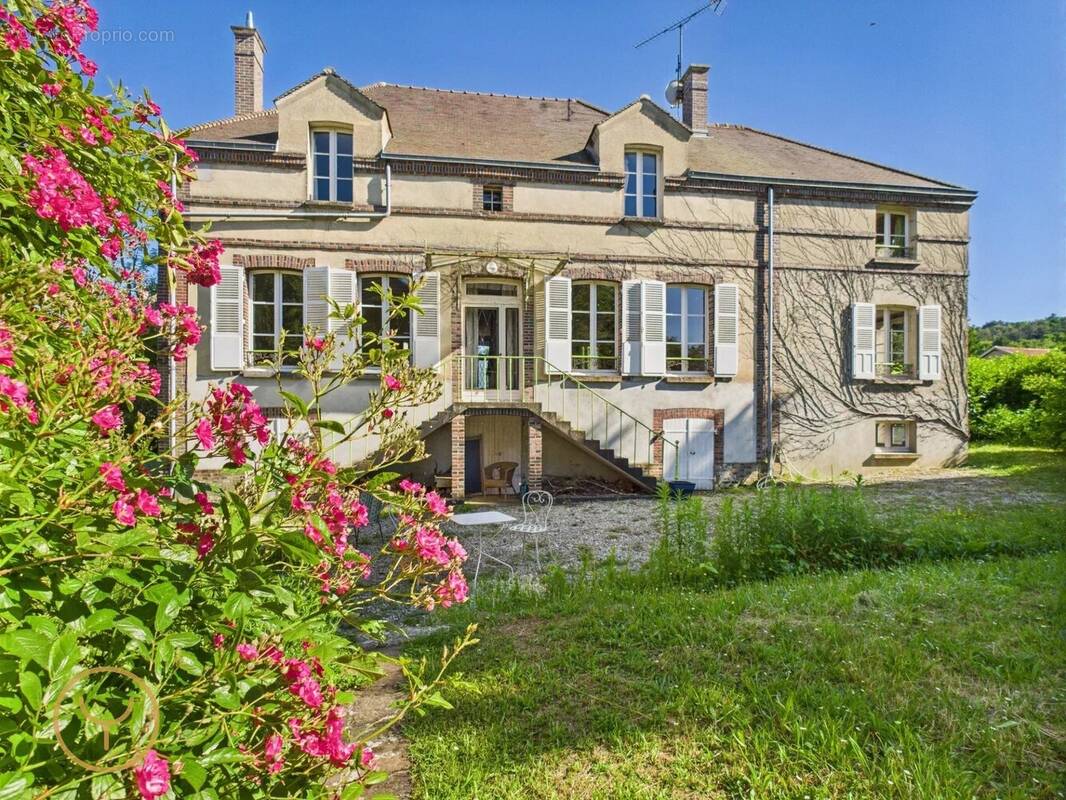 Maison à AIX-EN-OTHE