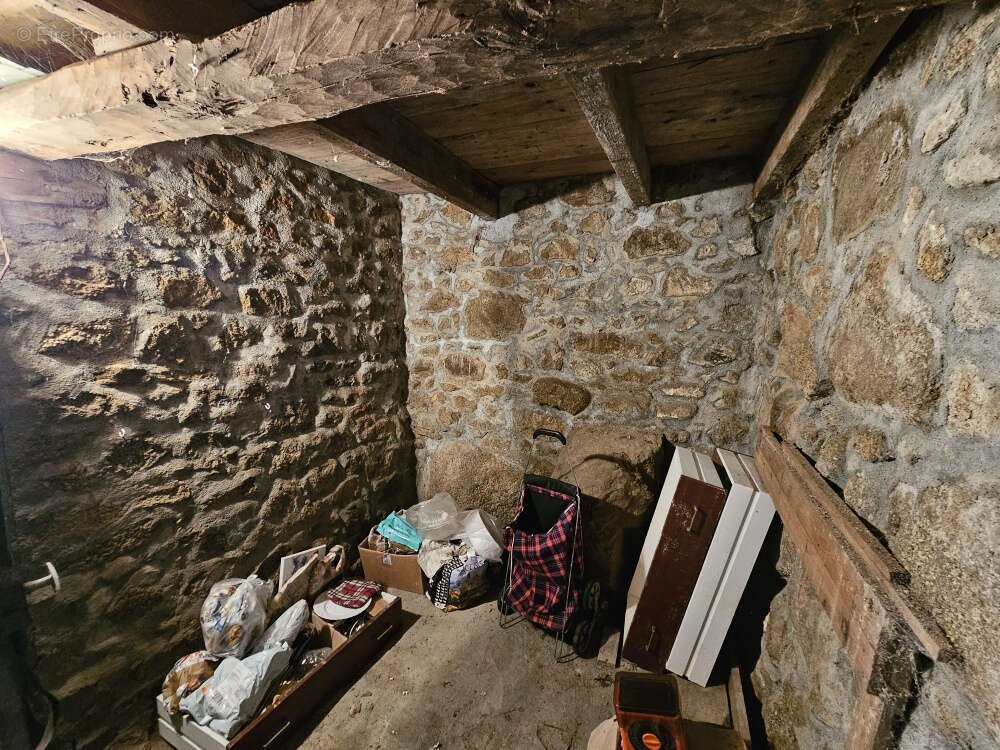 Maison à BENEVENT-L&#039;ABBAYE