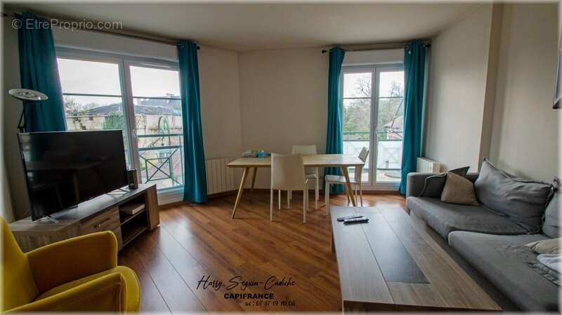 Appartement à LAMORLAYE