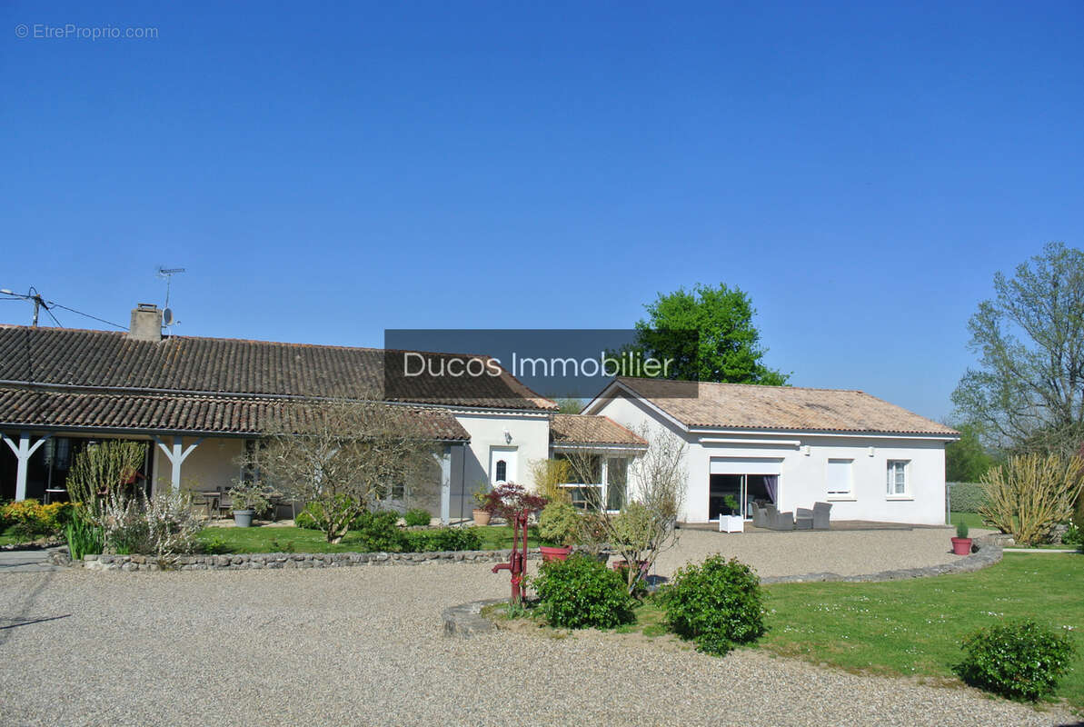 Maison à MAUVEZIN-SUR-GUPIE