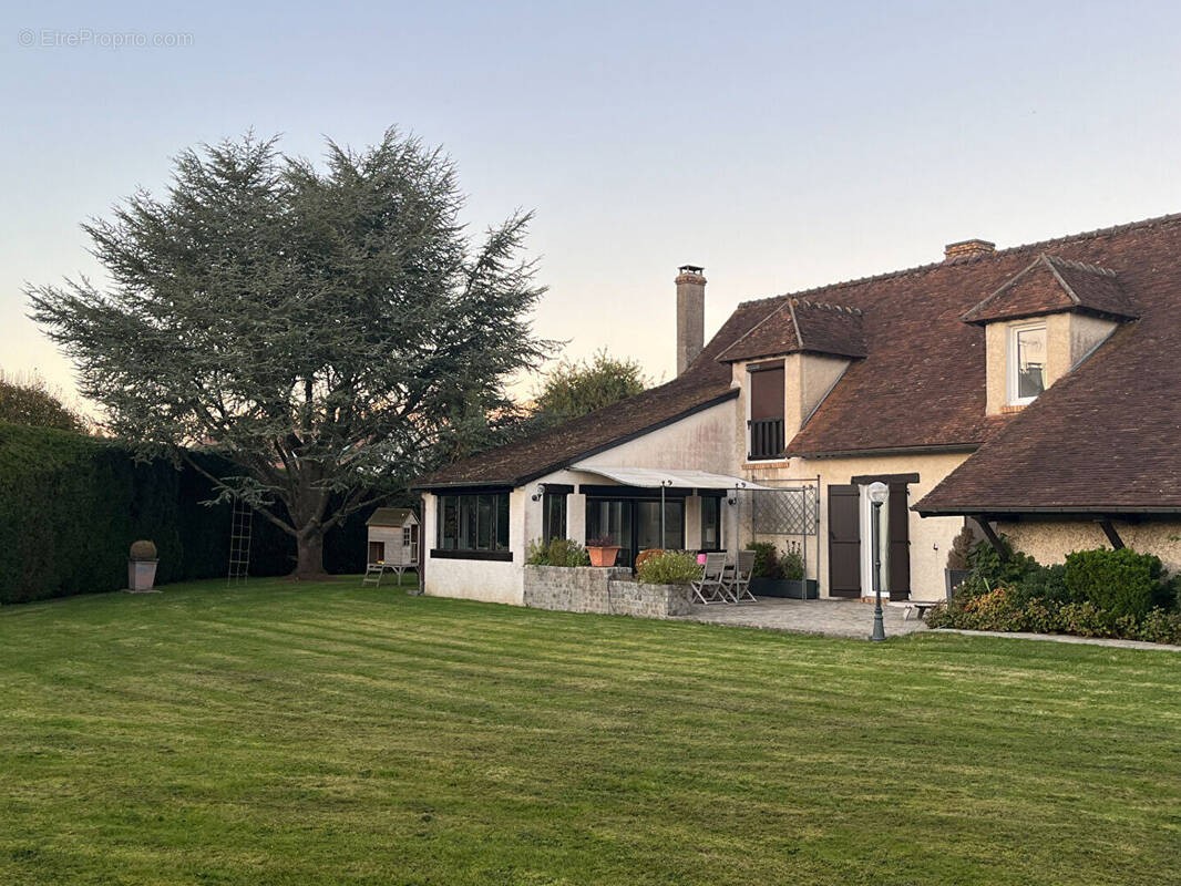 Maison à POIGNY-LA-FORET
