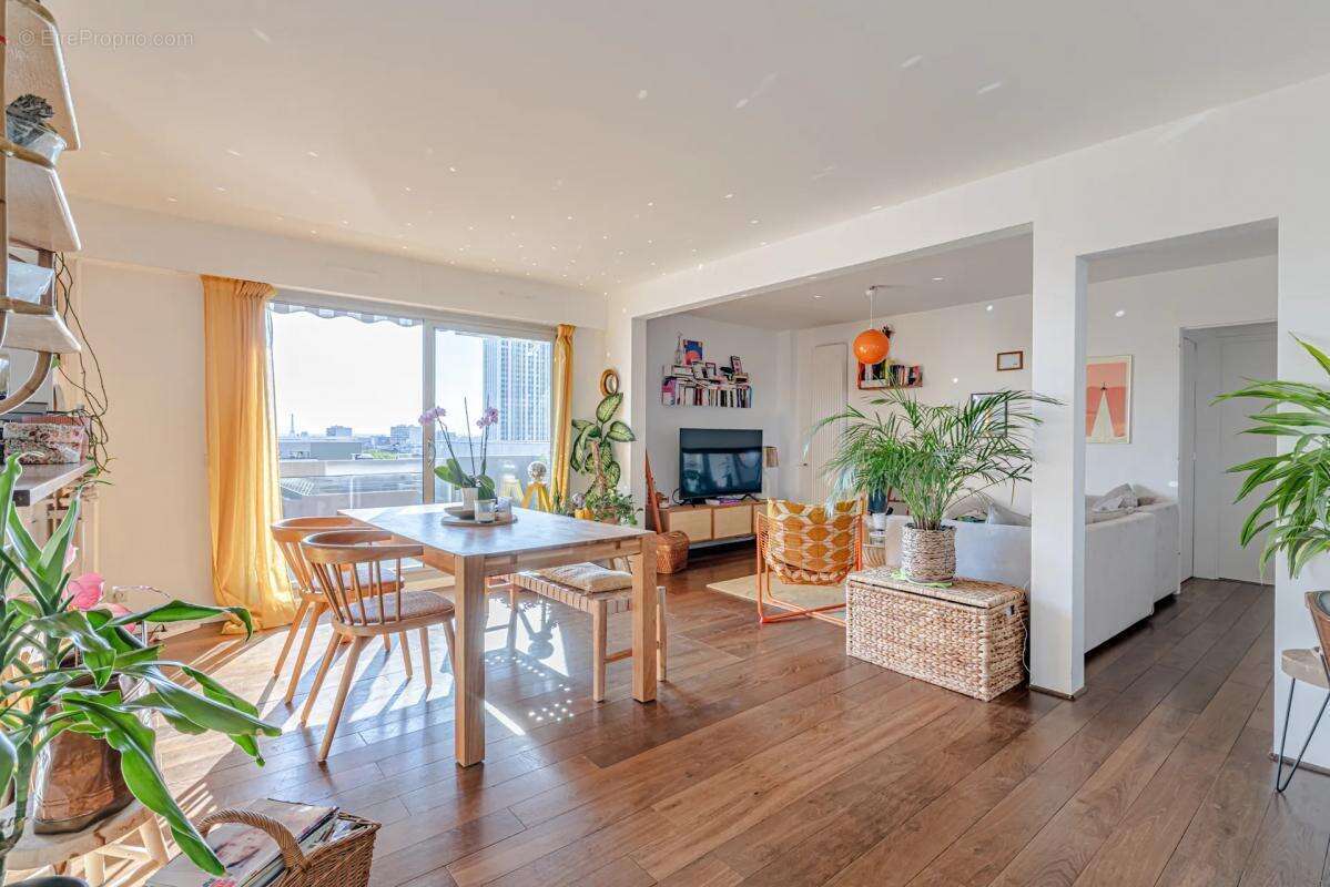 Appartement à PARIS-19E