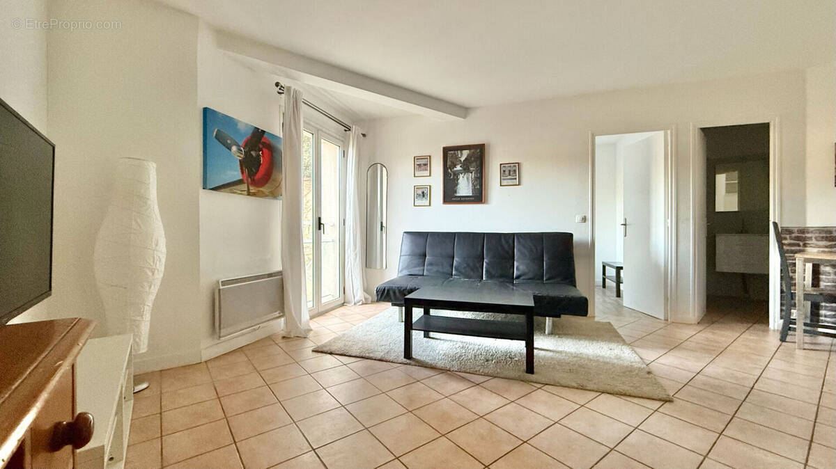 Appartement à CORBEIL-ESSONNES