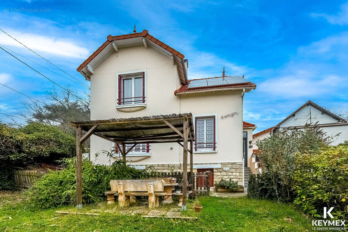 Maison à FOSSES