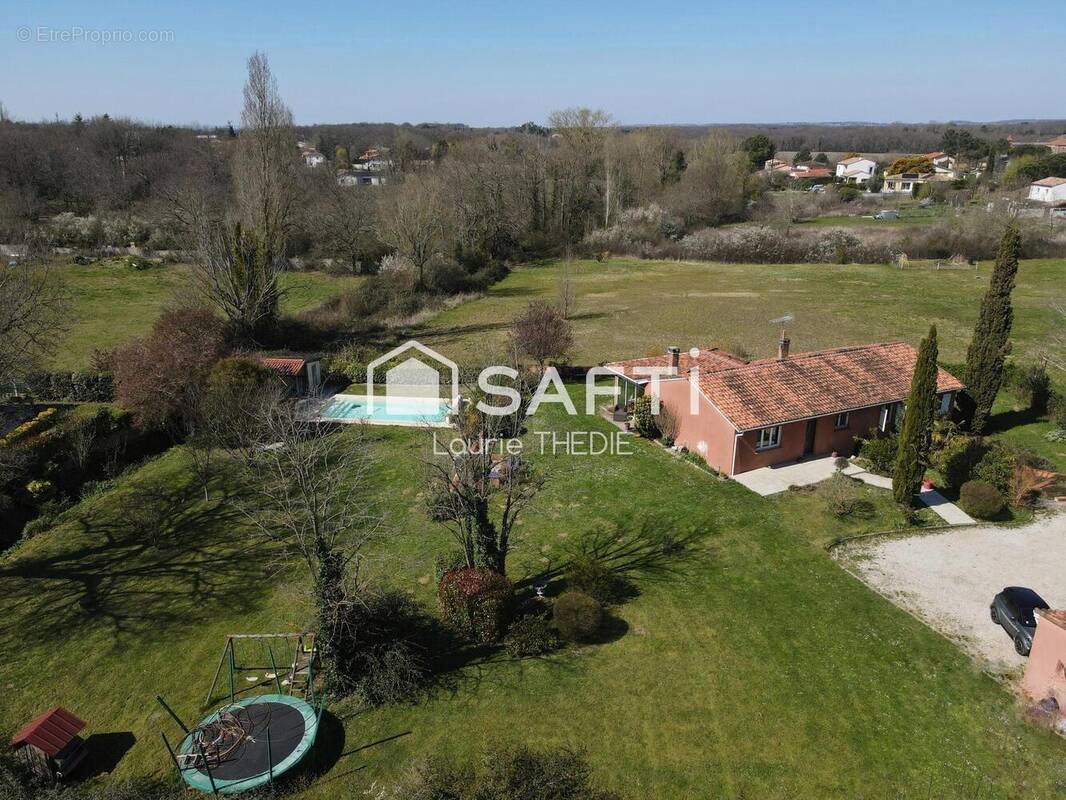 Photo 1 - Maison à PECHBONNIEU